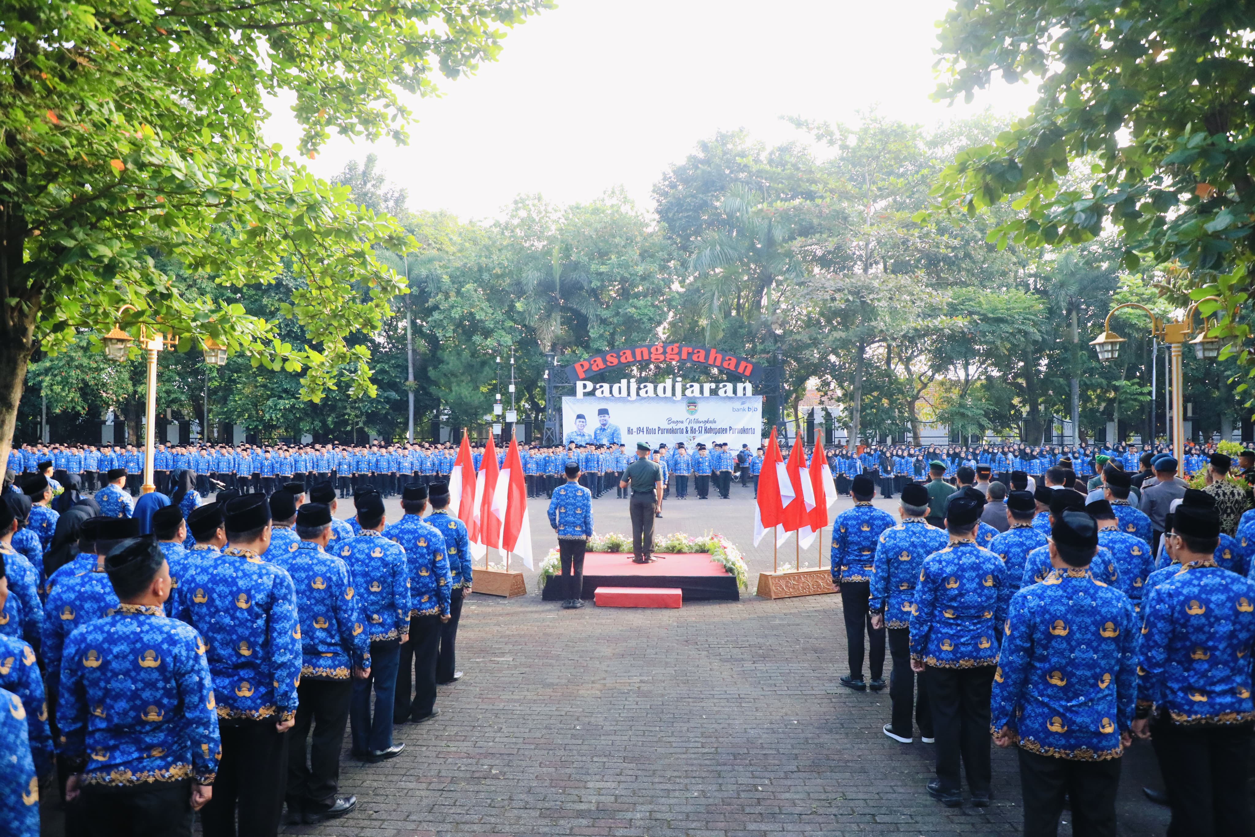 Upacara Peringatan Hari Jadi ke-194 dan ke-57 diwarnai Semangat Kolaborasi