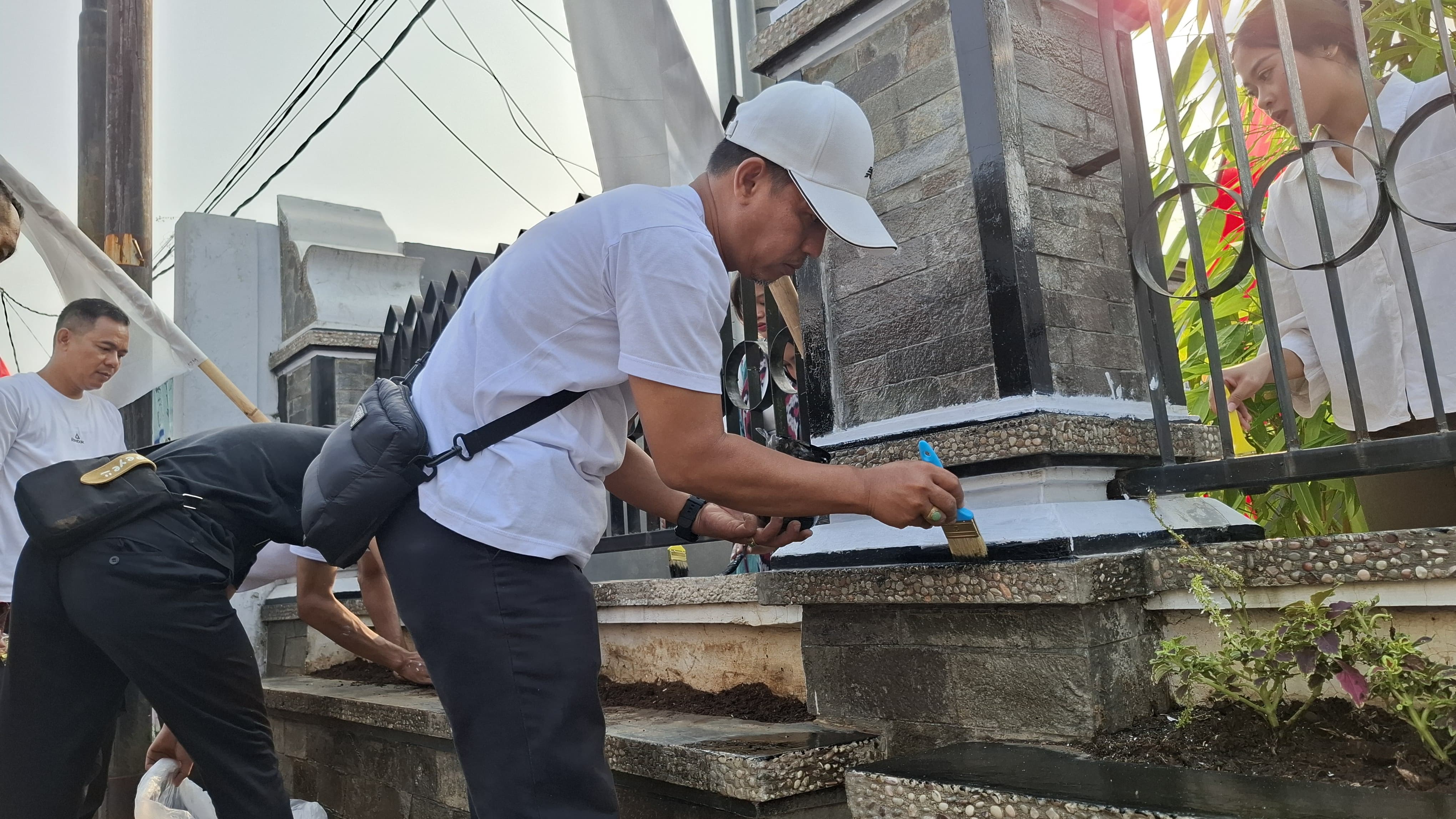 Pengecatan Kanstin Trotoar, 28 OPD Pemkab Purwakarta dikerahkan