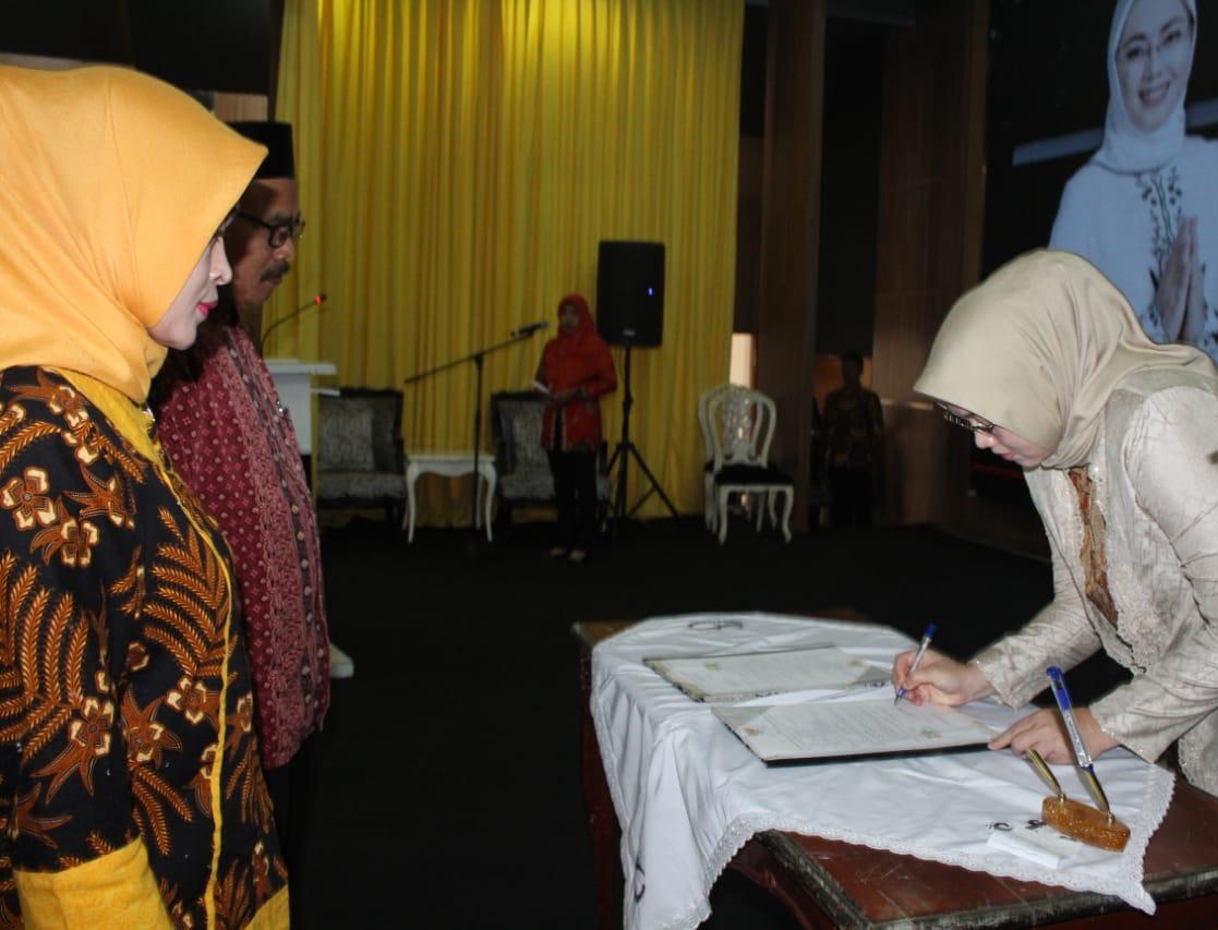 Bupati Anne Lantik 1.220 Anggota BPD Se - Purwakarta Periode 2019 - 2025