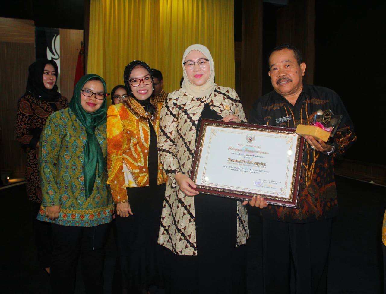 Mudahkan Informasi PBB,Bapenda Purwakarta Launching Aplikasi Siceupol