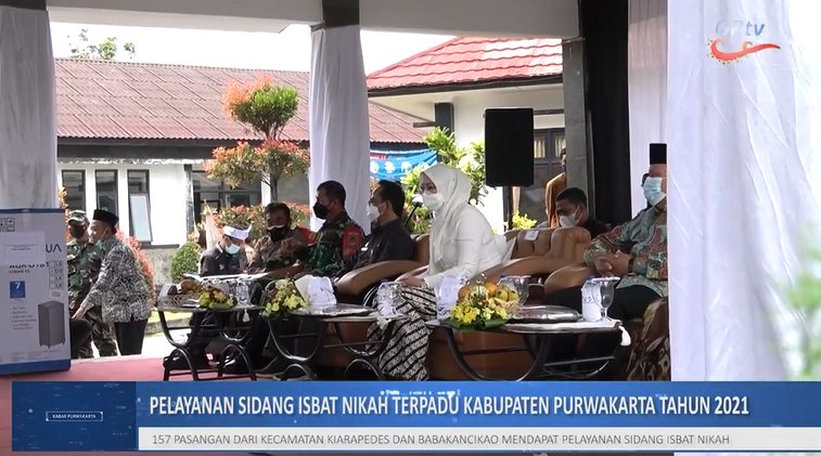 157 PASANGAN DARI KECAMATAN KIARAPEDES DAN BABAKANCIKAO MENDAPAT PELAYANAN SIDANG ISBAT NIKAH