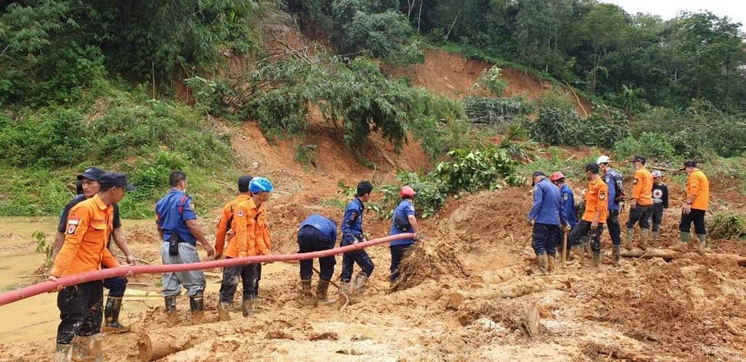 Curah Hujan Tinggi, Warga Diminta Siaga Bencana Longsor