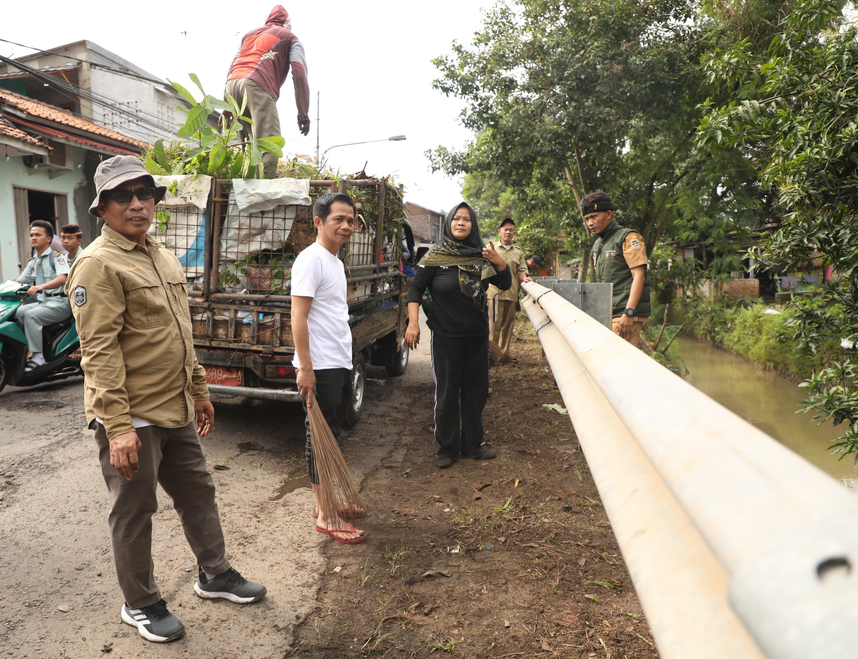Wujudkan Purwakarta Istimewa, Bupati Terbitkan Surat Edaran Gerakan Ngosrek Bareng