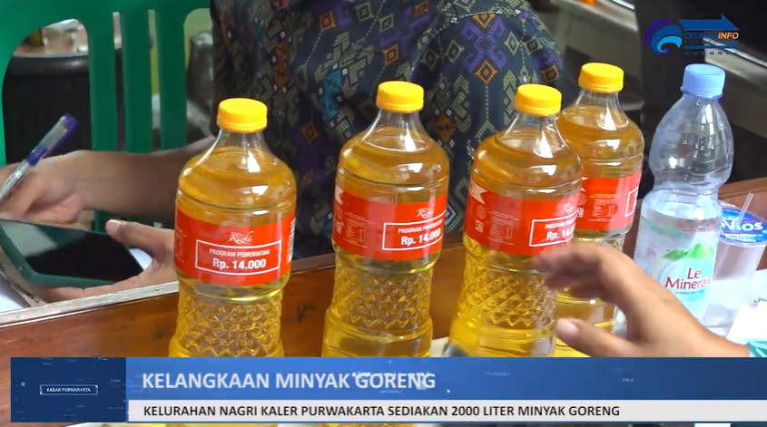 OPERASI PASAR MURAH MINYAK GORENG DI KELURAHAN NAGRI KALER PURWAKARTA