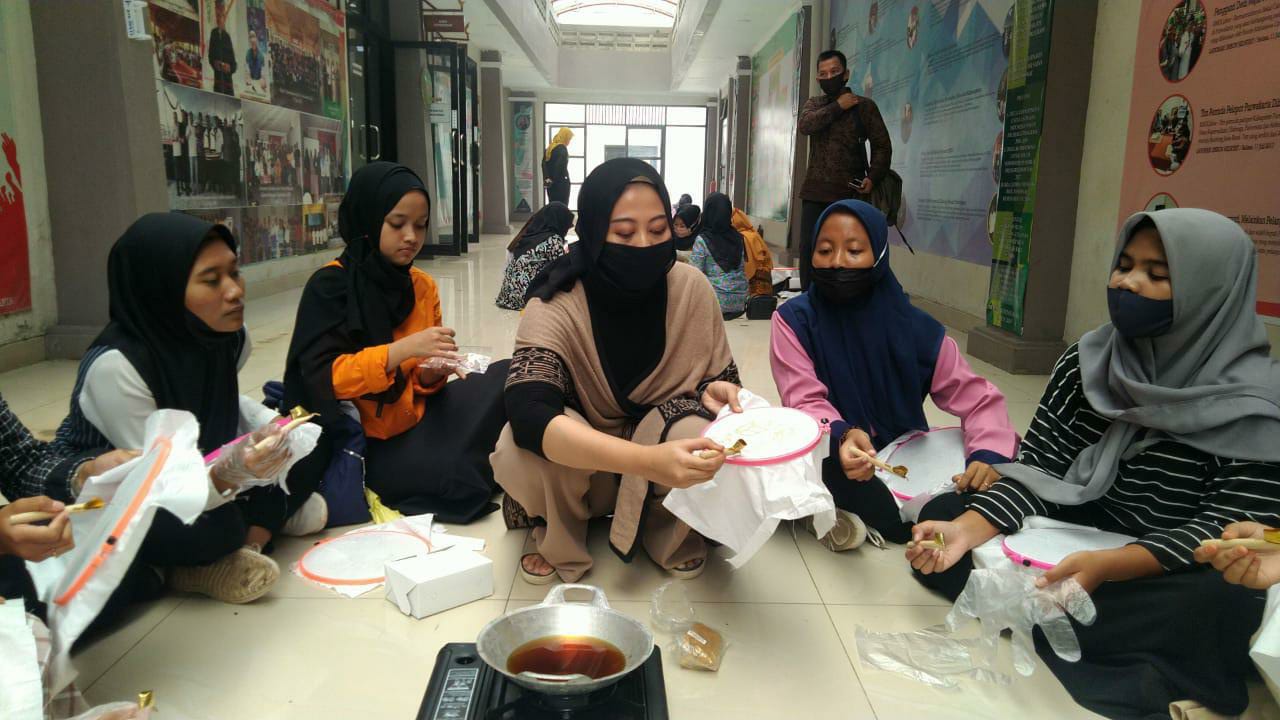 Pemkab Purwakarta Lestarikan Warisan Budaya, Gelar Pelatihan Membatik