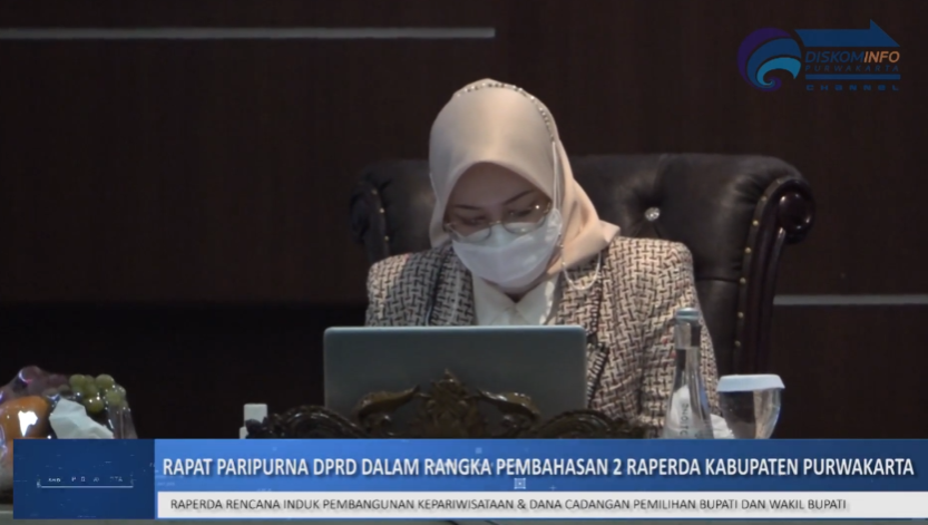 RAPAT PARIPURNA DPRD DALAM RANGKA PEMBAHASAN 2 RAPERDA KABUPATEN PURWAKARTA