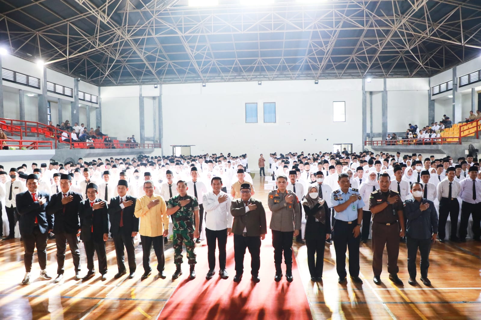 Gelar Pasukan, KPU Purwakarta Kukuhkan 576 Anggota PPS