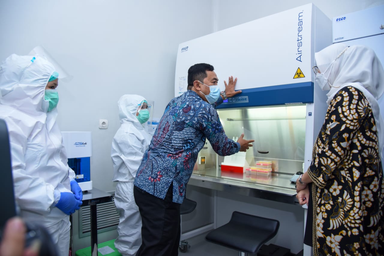 Percepat Diagnosis, Tracing dan Testing Covid-19, Bupati Purwakarta Resmikan Labkesda