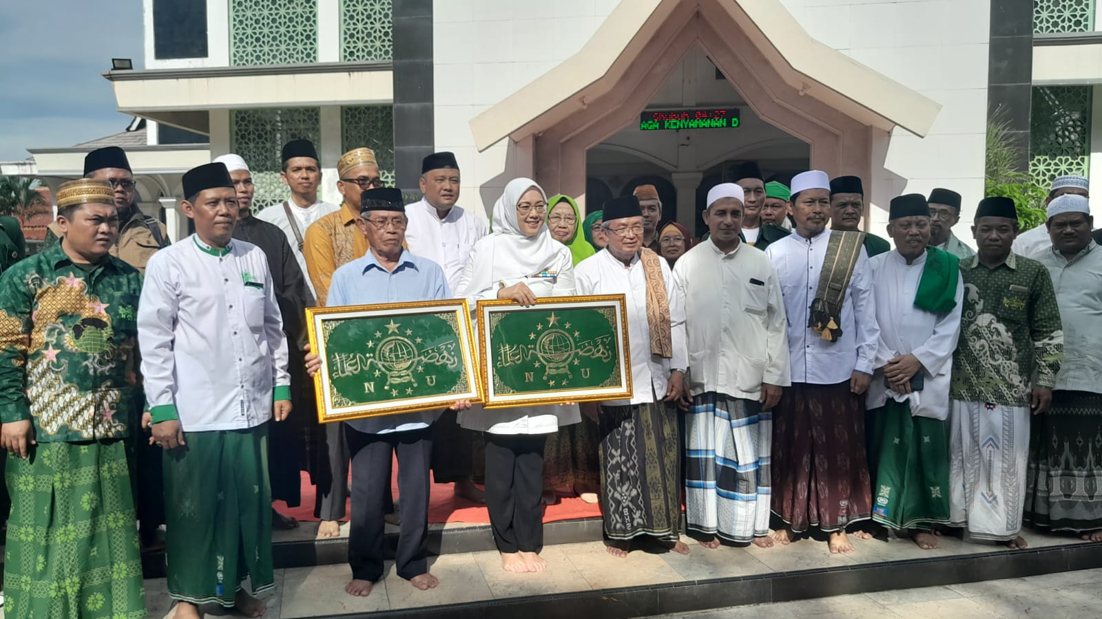 Peringatan Harlah Seabad NU, Bupati Purwakarta Lepas Peserta Kirab Ziarah Kubro