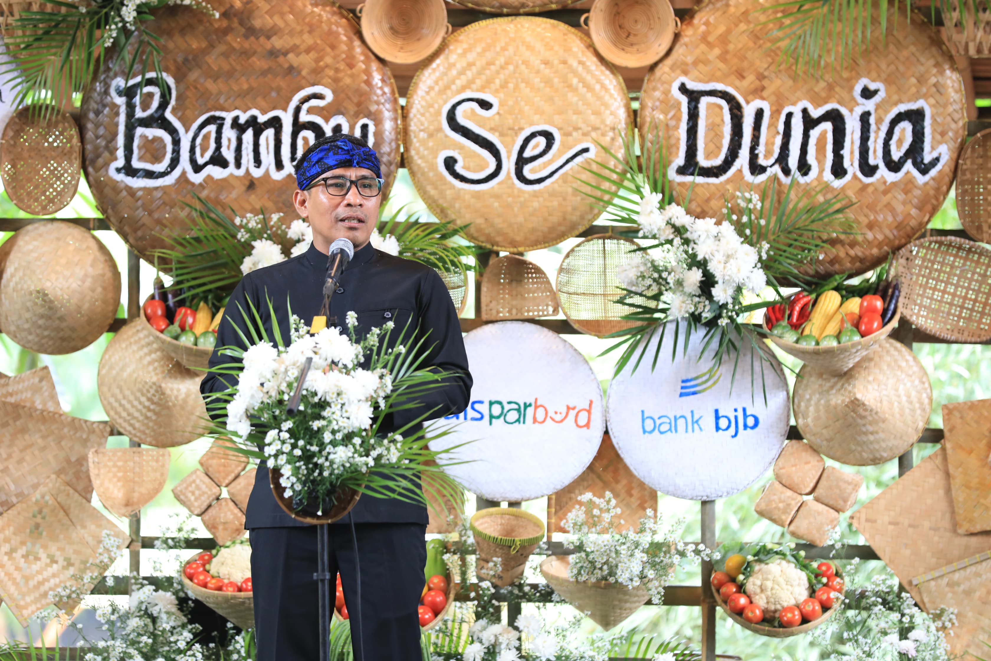 Bambu untuk Masa Depan: Peringatan Hari Bambu Sedunia di Purwakarta Gaungkan Konservasi dan Ekonomi Kreatif