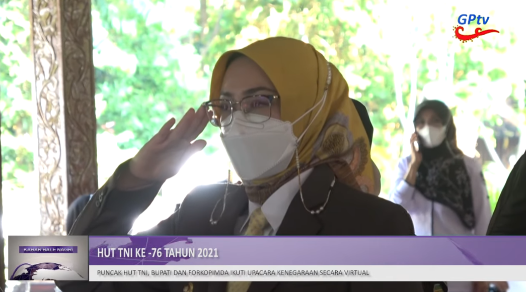 UPACARA PUNCAK HUT TNI KE-76 BERSATU BERJUANG KITA PASTI MENANG