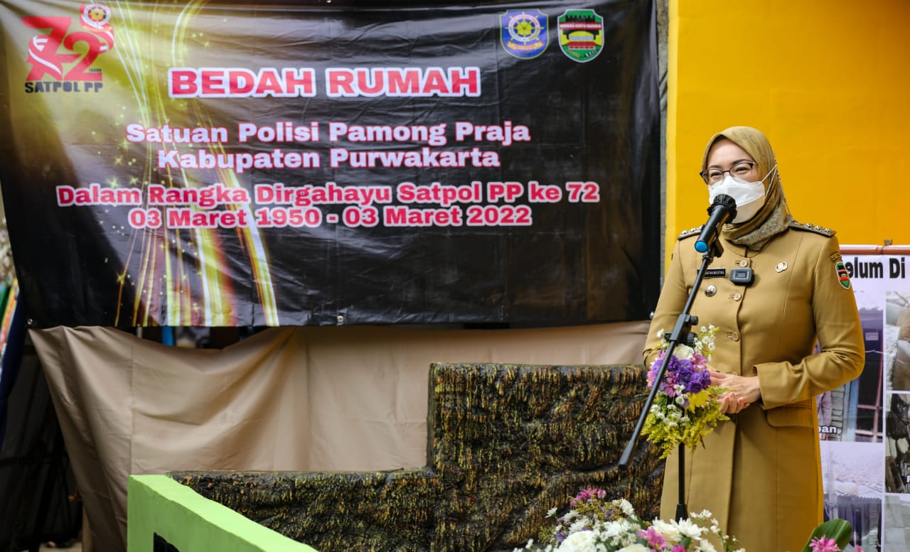 Satpol PP dan Linmas Purwakarta Isi Milangkala dengan Bakti Sosial