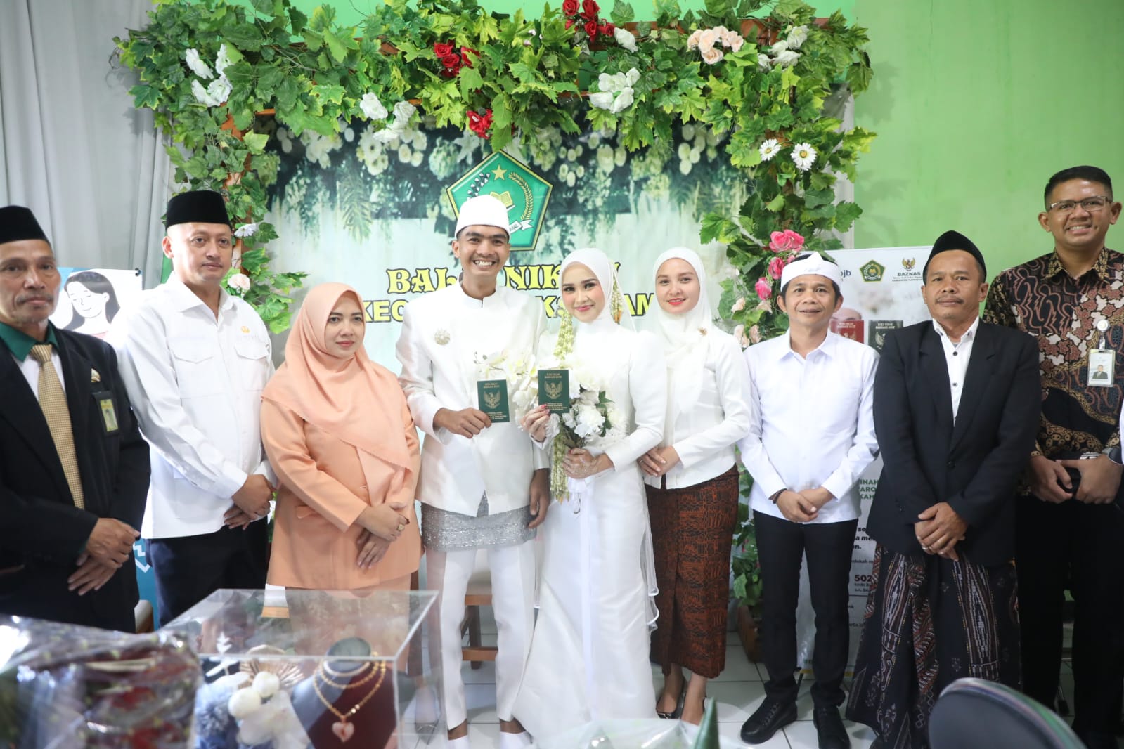Tren Nikah Hemat di KUA Melejit, Om Zein Siap Pindahkan KUA Pondok Salam dari Gang Sempit