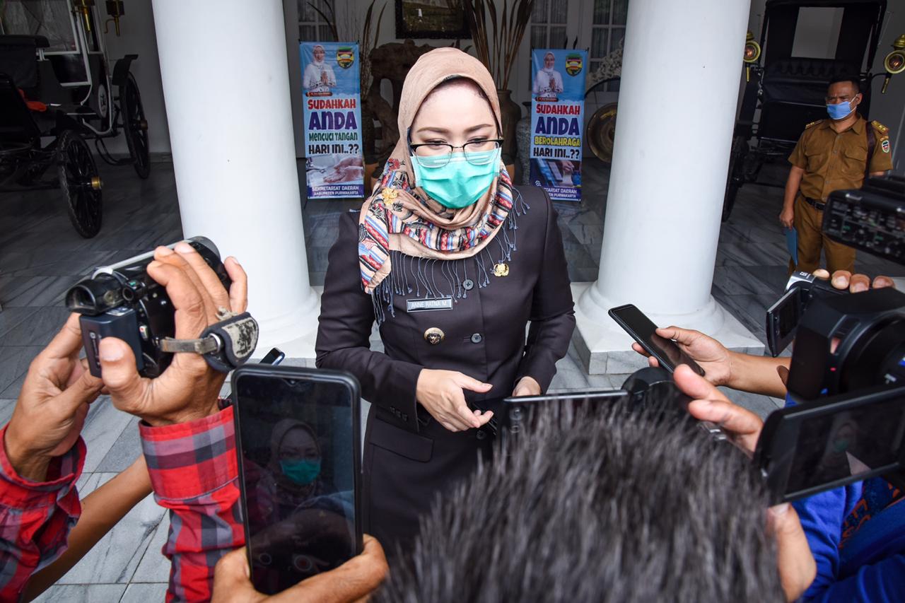 Warga Purwakarta Wajib Pakai Masker