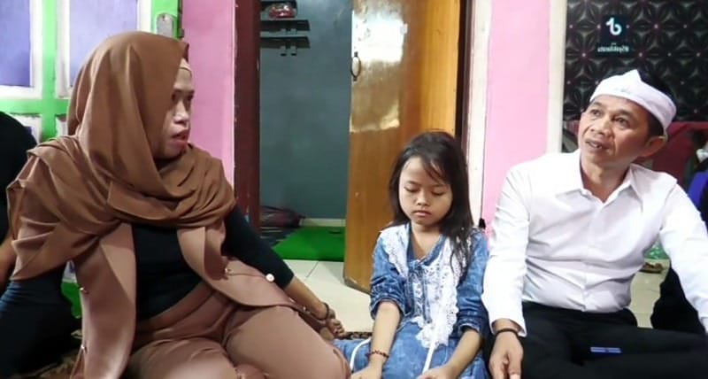 Om Zein Takziyah ke Rumah Duka Security PJT II, Terima Curhatan Kades Kembang Kuning