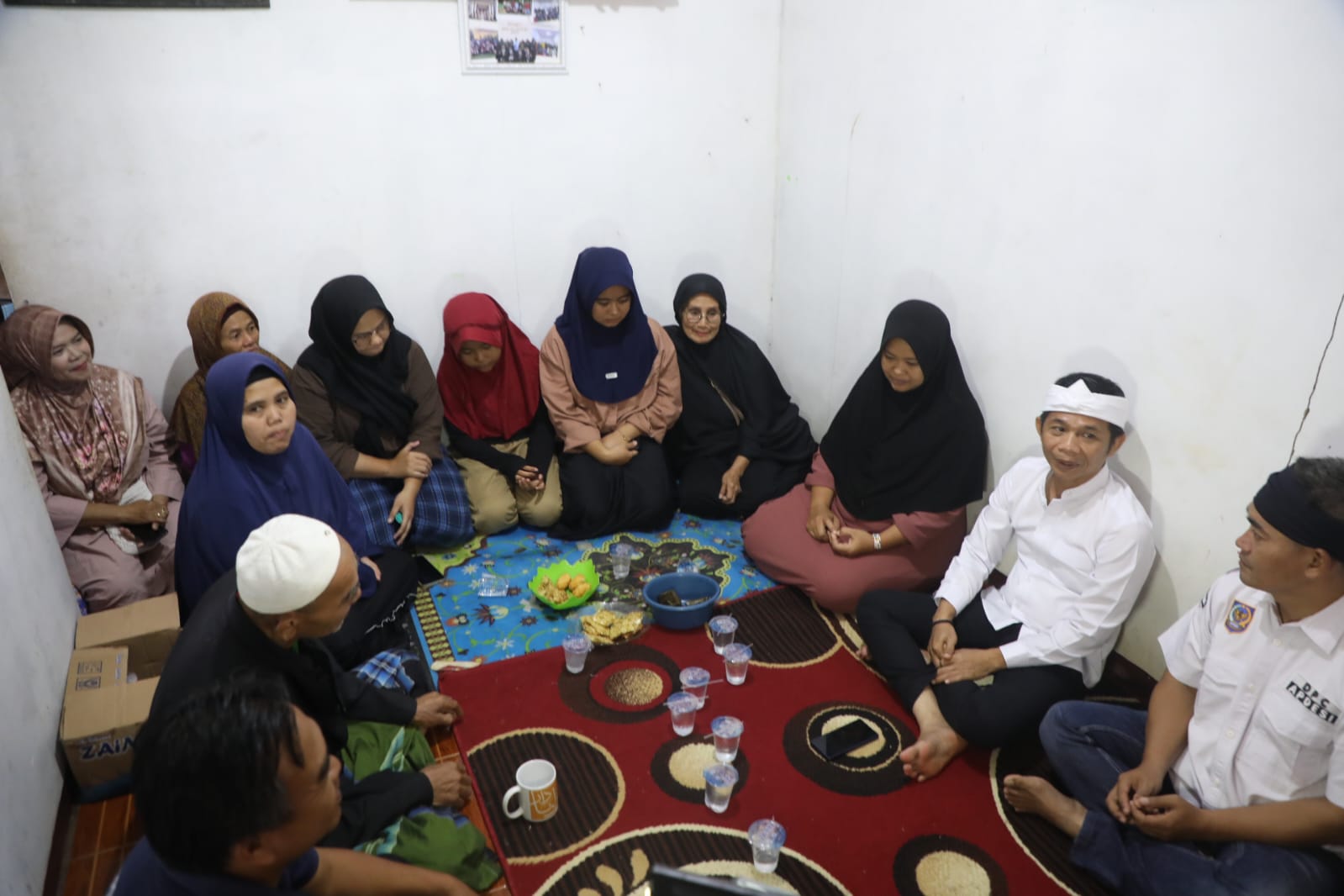 Bupati Purwakarta Kunjungi Rumah Duka Ketua RT Korban Ledakan Misterius di Wanayasa