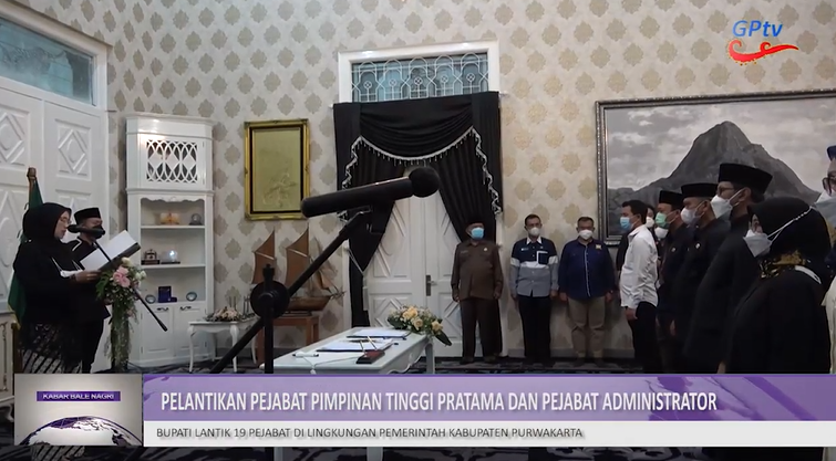 BUPATI LANTIK 19 PEJABAT DI LINGKUNGAN PEMDA PURWAKARTA