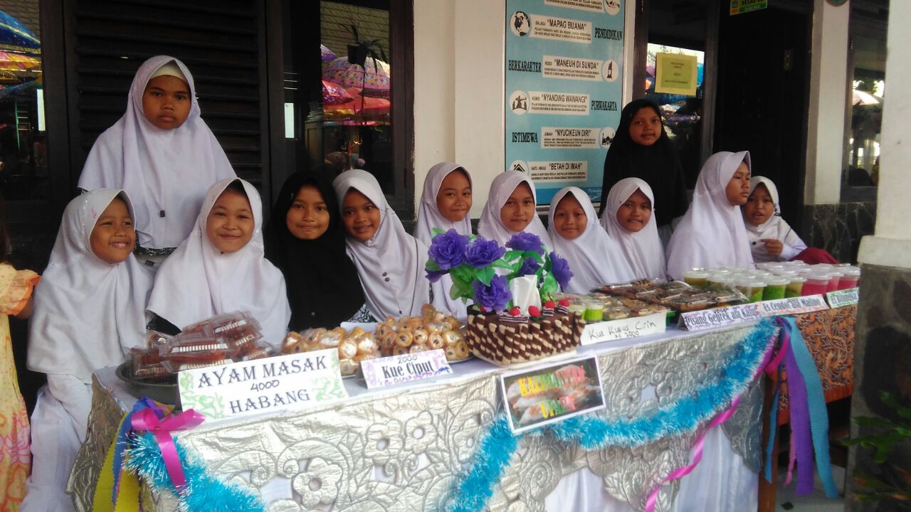 Implementasikan Pendidikan Berkarakter, Siswa SD di Purwakarta Gelar Festival Kuliner