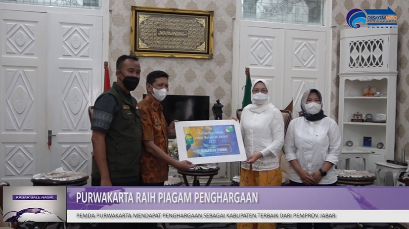 BERKONTRIBUSI DALAM PENGENTASAN MASALAH SOSIAL, PURWAKARTA PEROLEH PENGHARGAAN