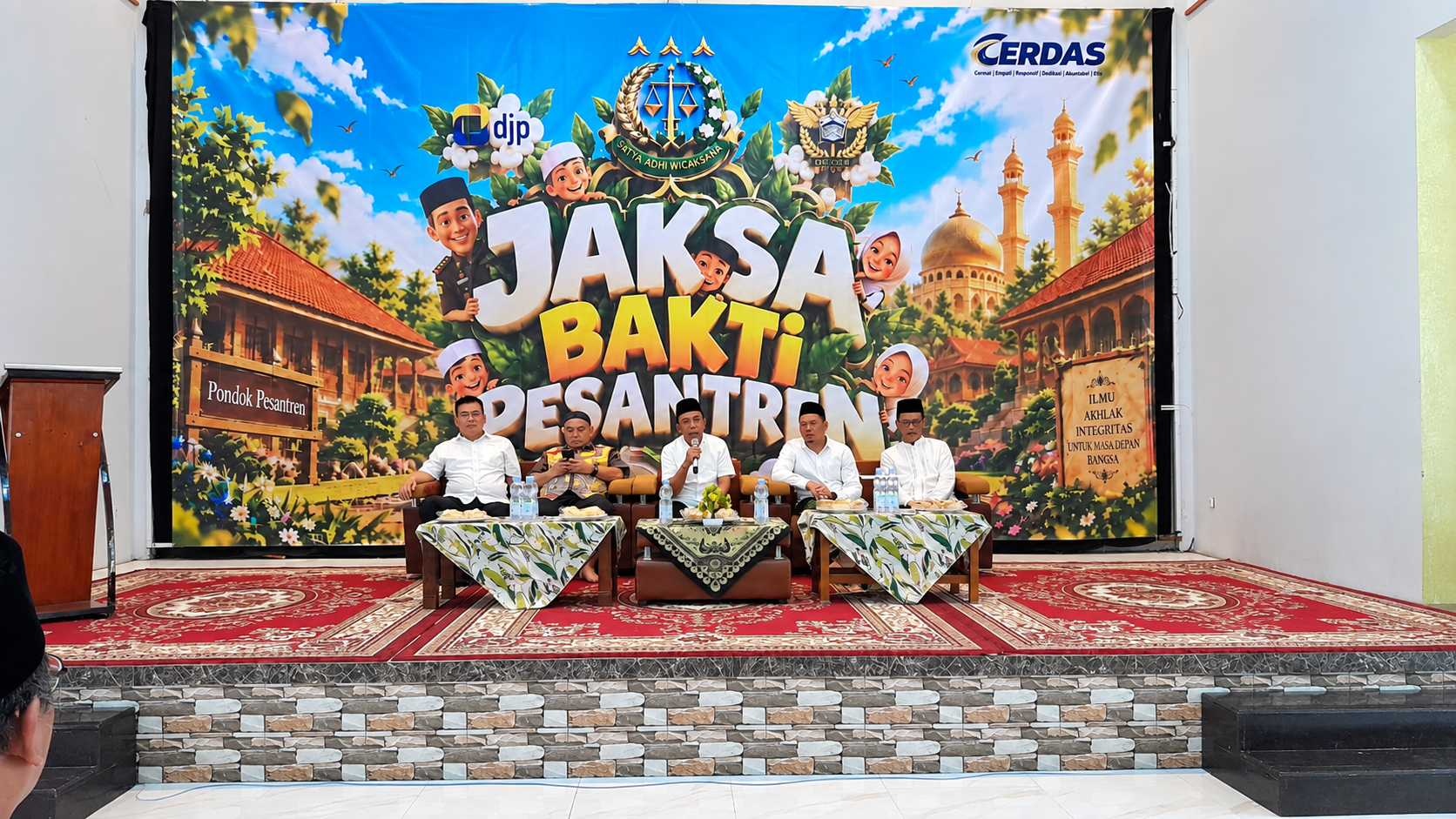 Jaksa Bakti Pesantren, Kejari Purwakarta Kunjungi Ponpes Al-Hikamussalafiyah Cipulus