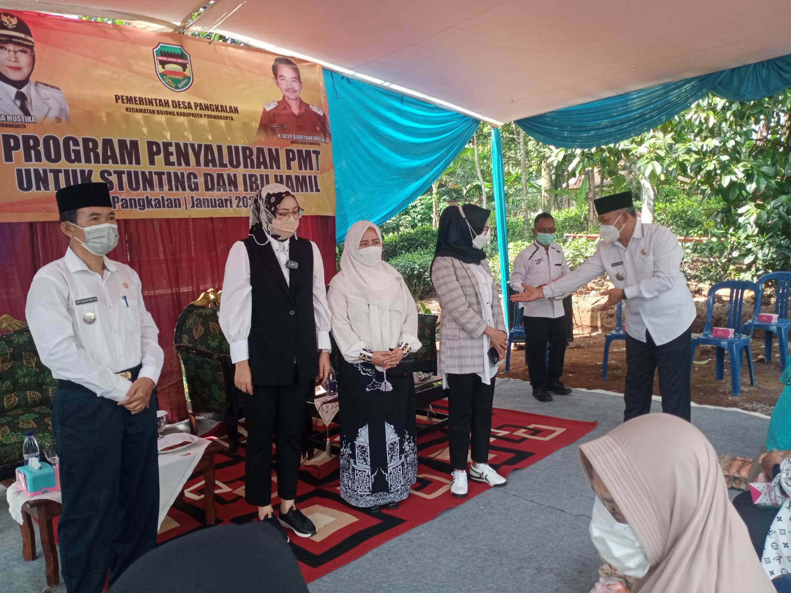 Saba Desa Antisipasi Stunting, Ambu Anne Bagikan Beras Nutrizinc