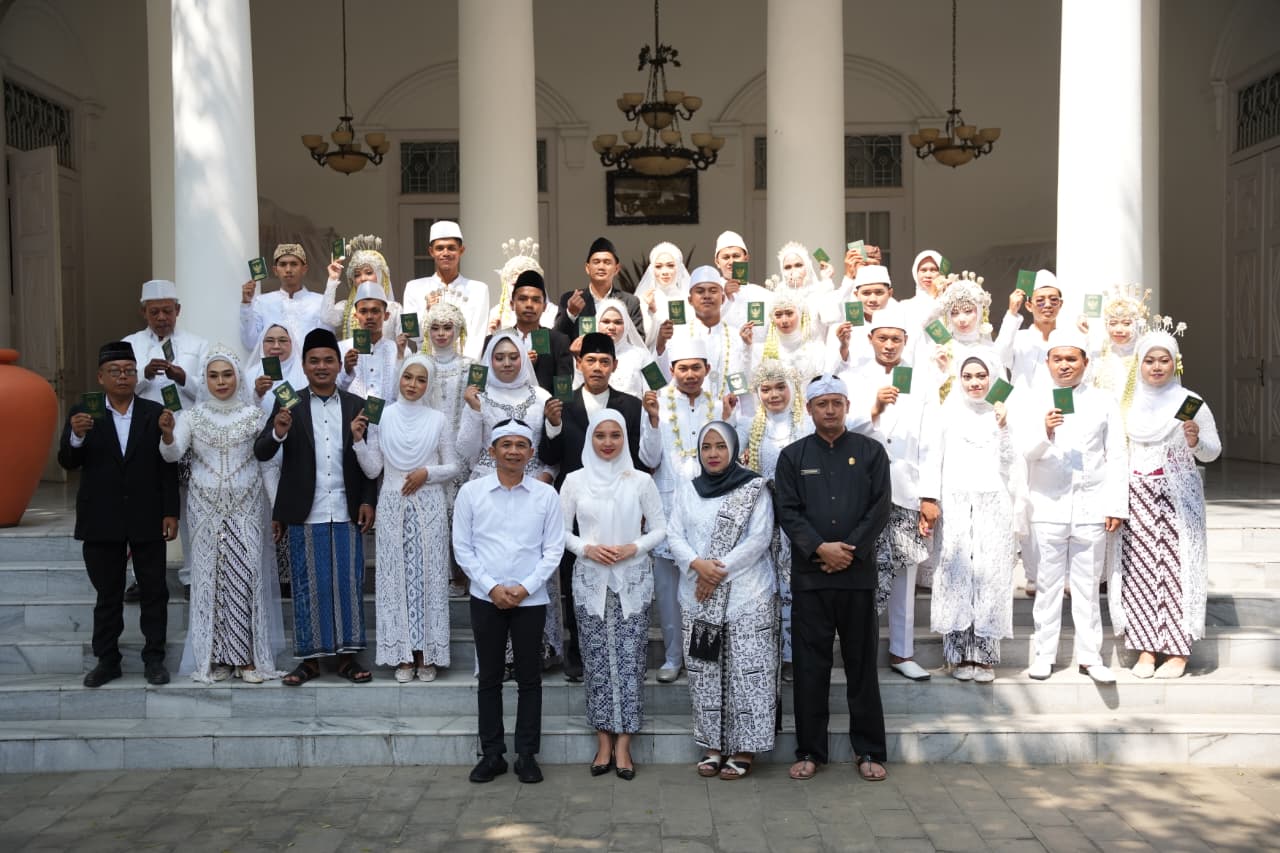 Pemkab Purwakarta Fasilitasi 17 Pasangan dalam Program Nikah Hemat, Om Zein: Bangun Rumah Tangga Tanpa Beban Utang