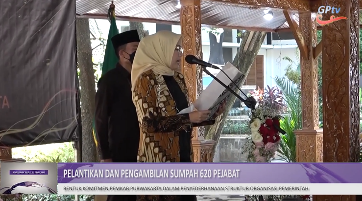 KOMITMEN SEDERHANAKAN STRUKTUR ORGANISASI PEMERINTAH, PEMKAB AMBIL SUMPAH 620 PEJABAT